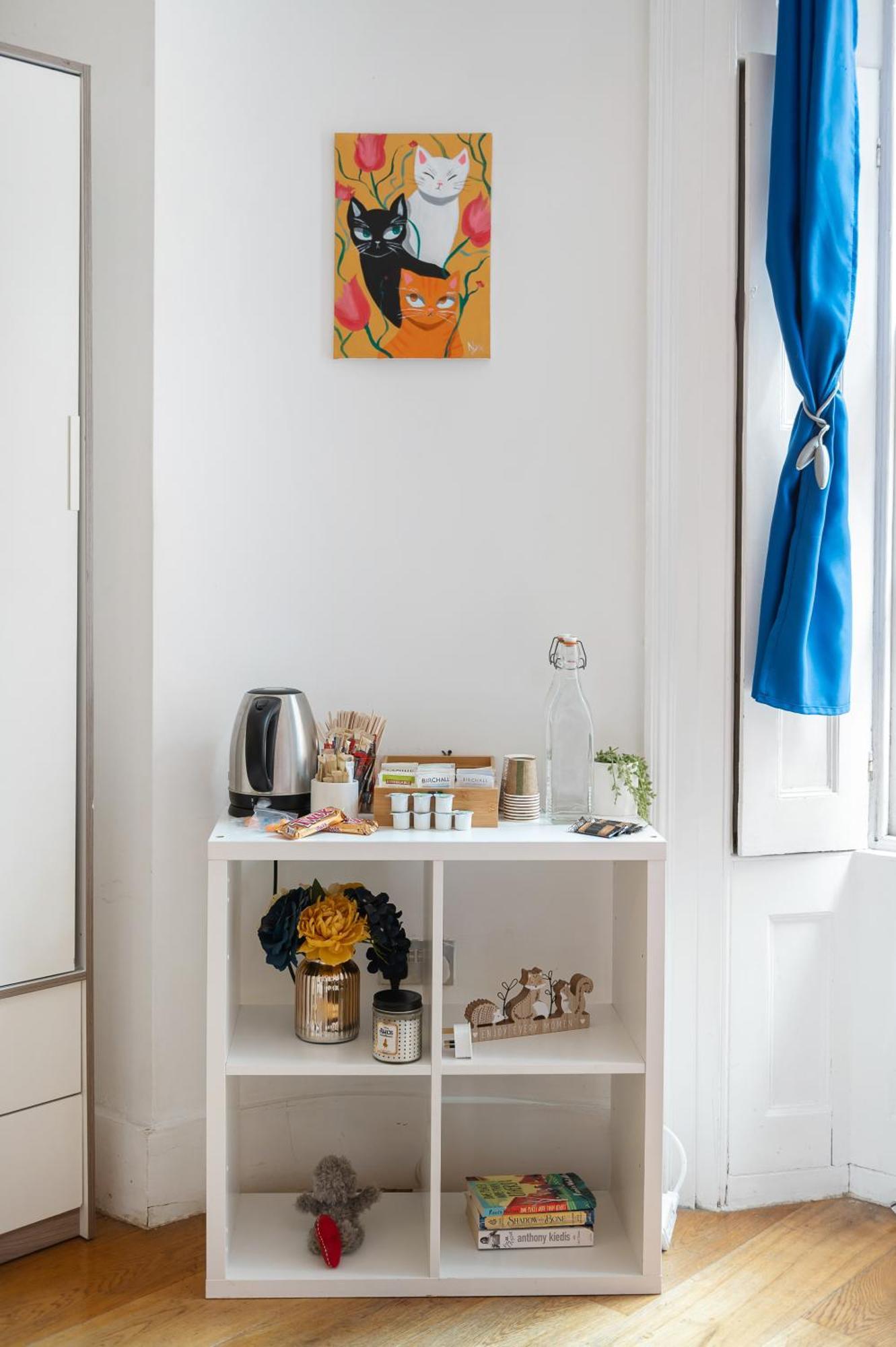 Well Connected 2 Bedroom Flat With Ensuite Bathrooms In Se5 *